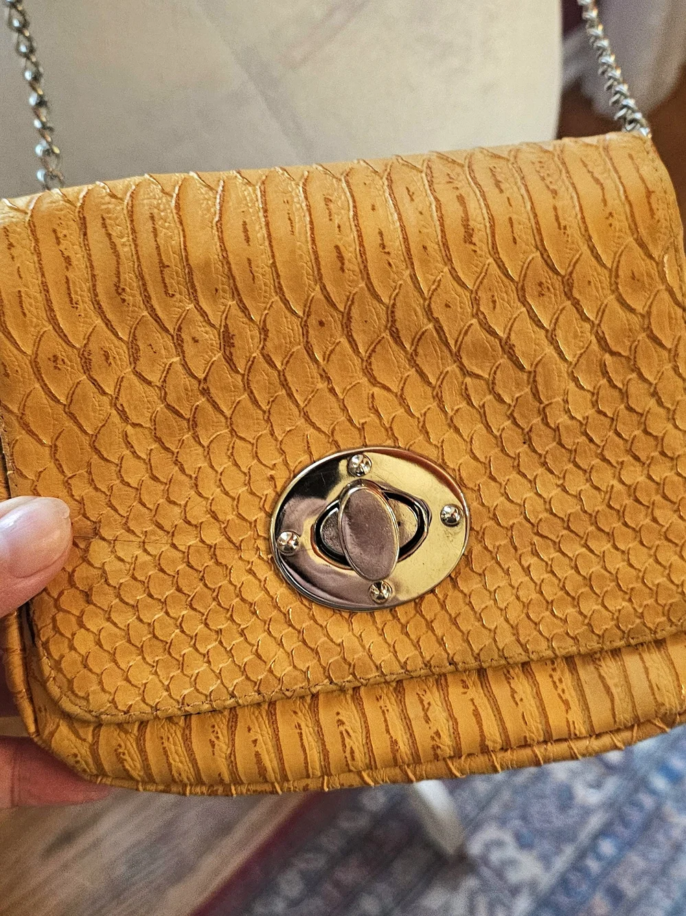 Source Unknown Yellow Textured Crossbody with Silver Chain - Picture 3 of 14